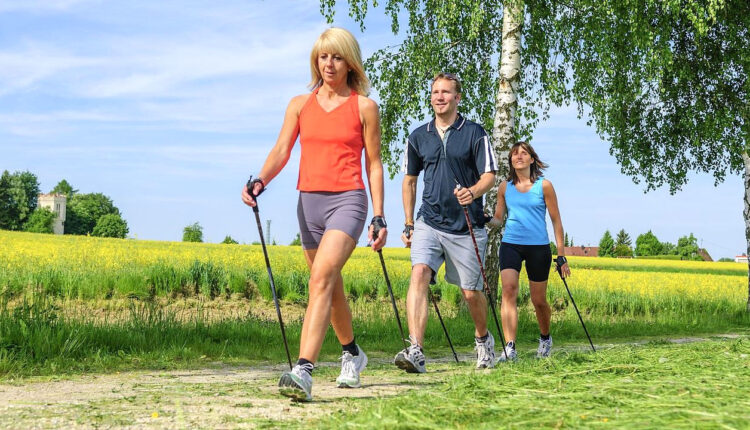 Скандинавская ходьба для похудения
